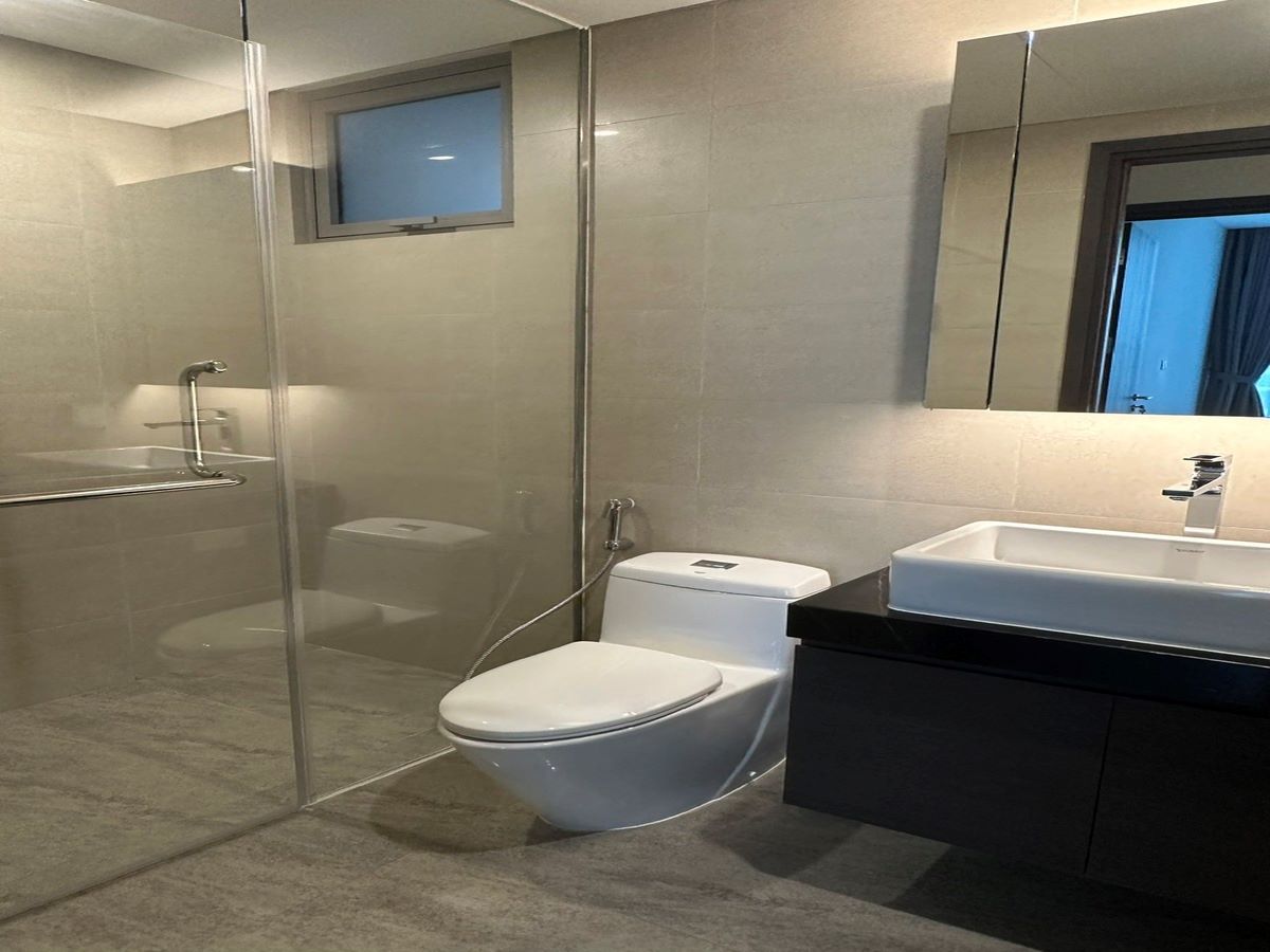 Phòng tắm được ốp gạch cao cấp